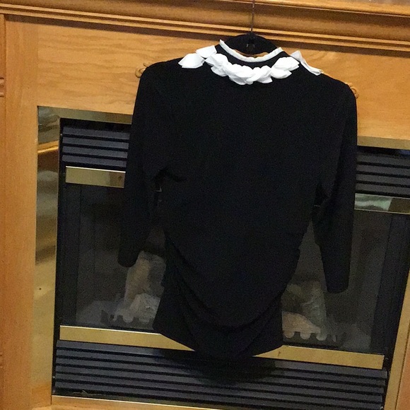 White House Black Market Ladies Top - Picture 2 of 11